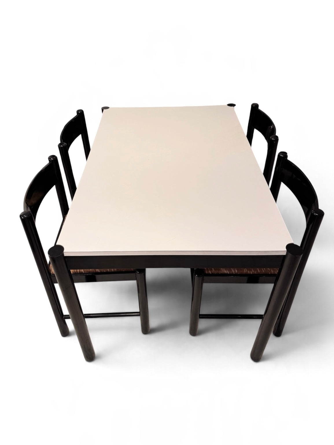 Vico Magistretti Carimate Dining suite, in rush and black Ebony, 1960