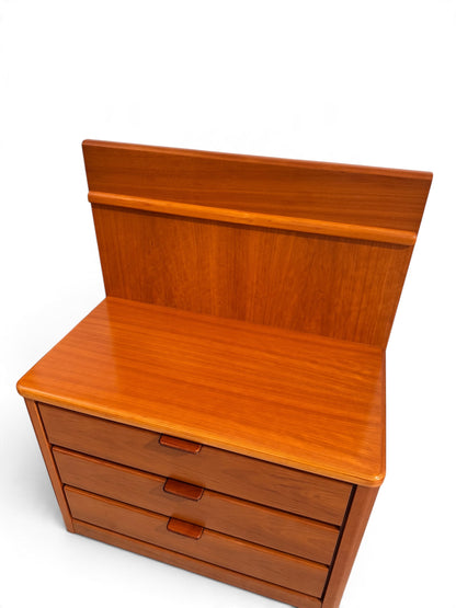 Vintage Hülsta cherry wood chest of drawers / bedside tables