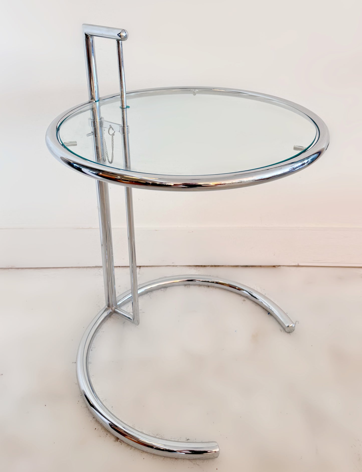Adjustable glass and chrome E1027 side table by Eileen Gray for Habitat, 1980 image 0