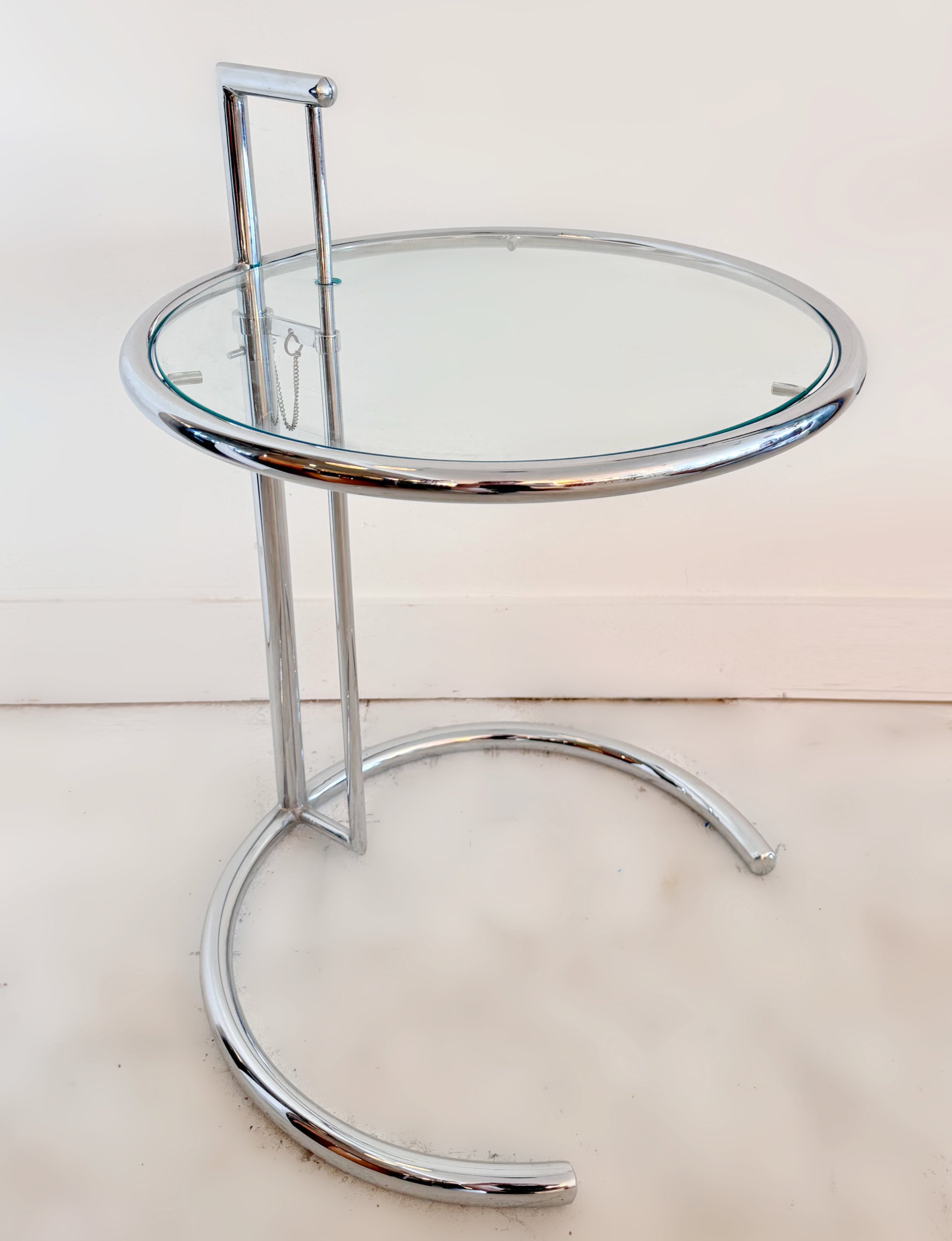 Adjustable glass and chrome E1027 side table by Eileen Gray for Habitat, 1980 image 0