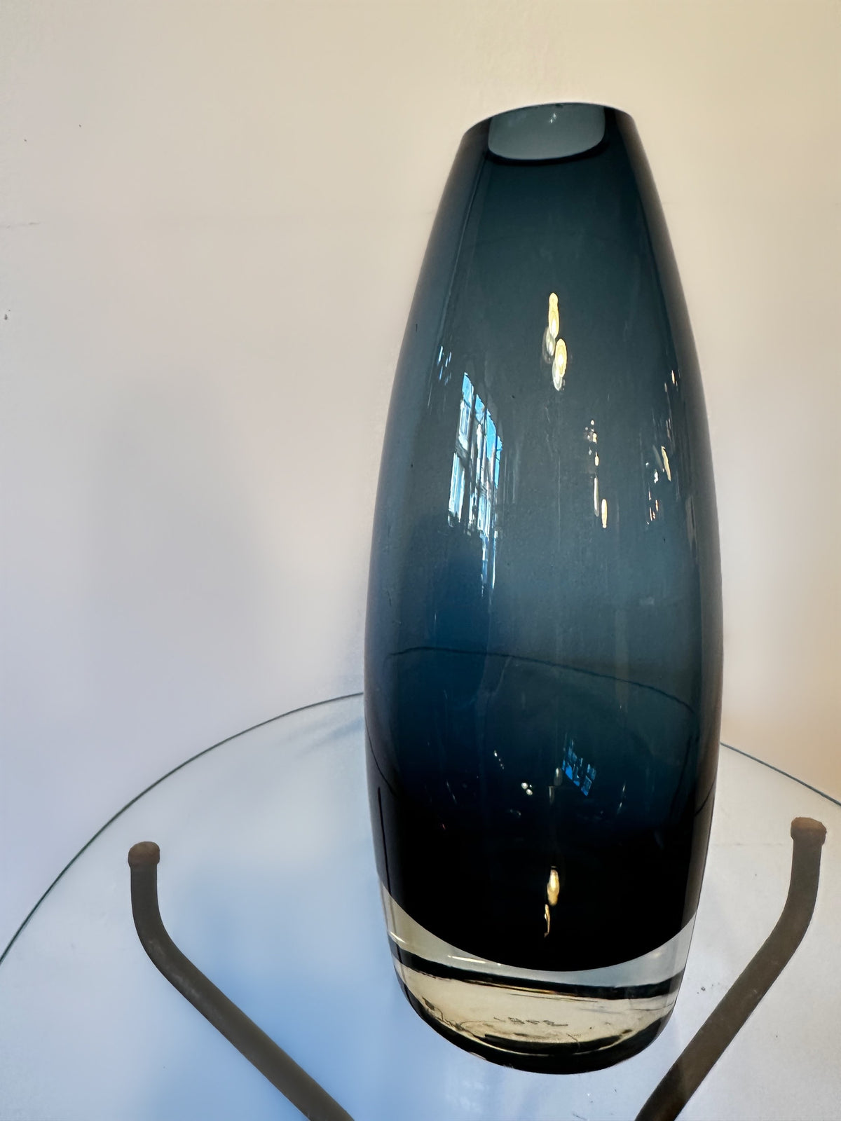 Tamara Aladin for Riihimäki, Finland, Mid-Century Modern Thick Glass Vase, 1960s image 1