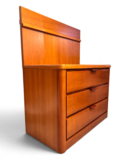 Vintage Hülsta cherry wood chest of drawers / bedside tables