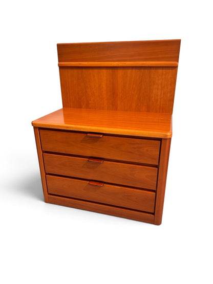 Vintage Hülsta cherry wood chest of drawers / bedside tables