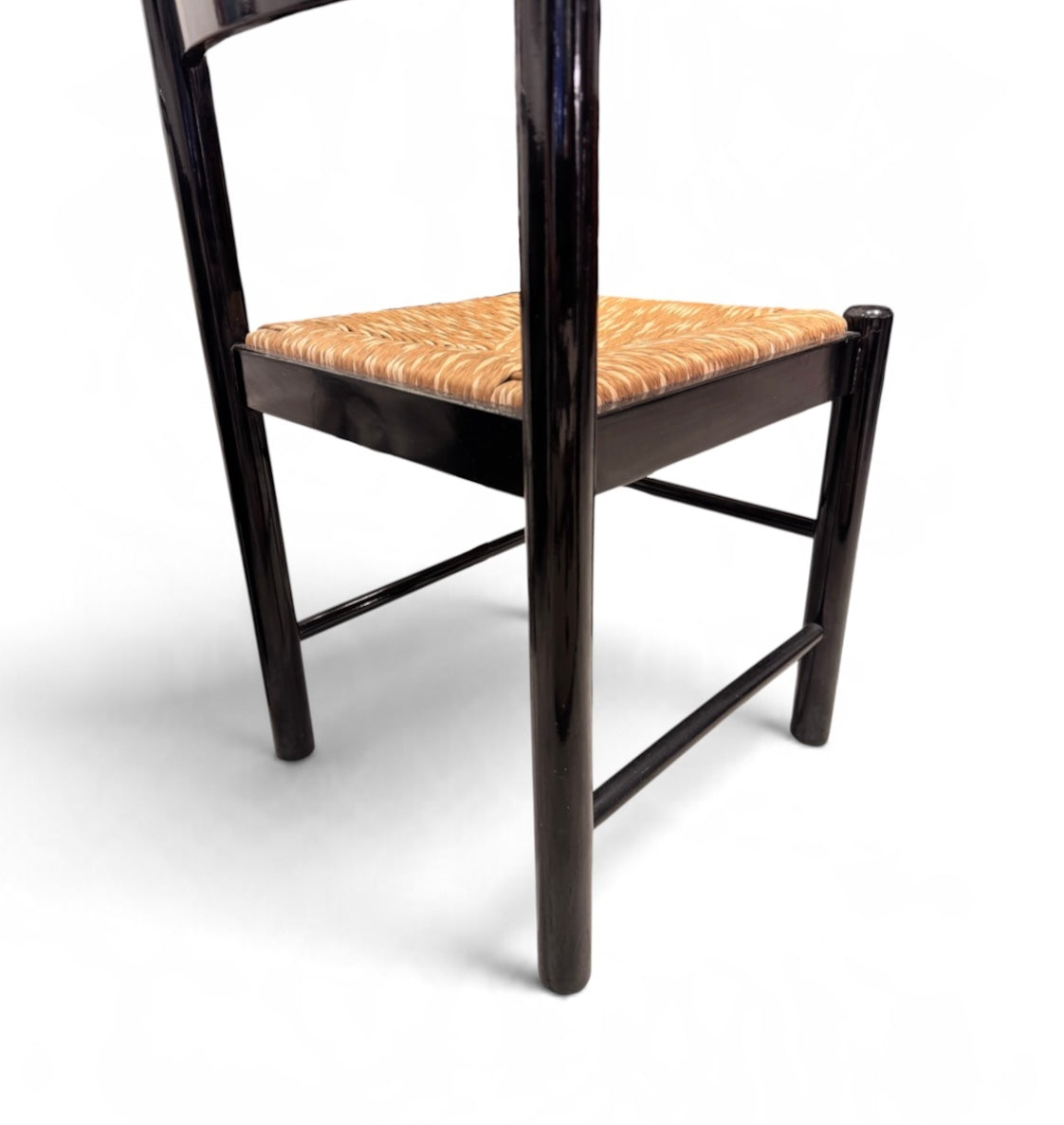 Vico Magistretti Carimate Dining suite, in rush and black Ebony, 1960
