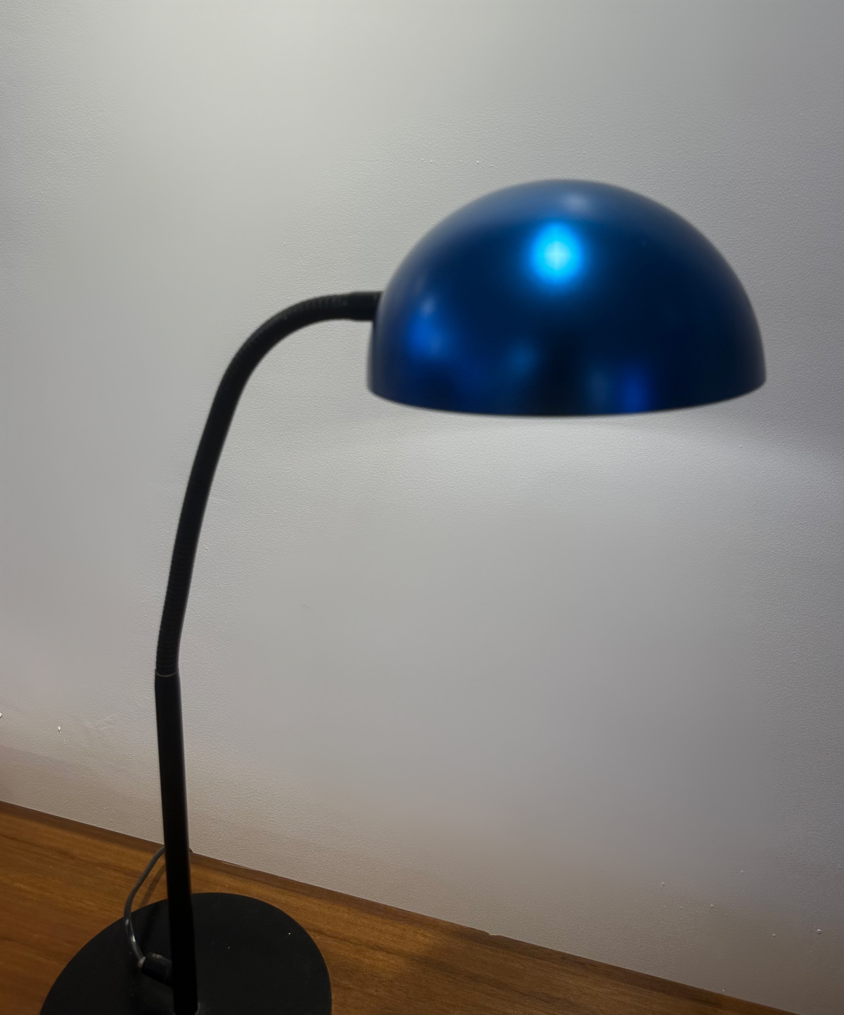 Blue Postmodernist Memphis Style Adjustable Desk Lamp by Conran for Habitat 1983 image 2